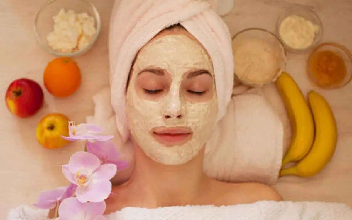 4 Jenis Masker dari Buah Segar yang Bisa Buat Wajah Lebih Cerah