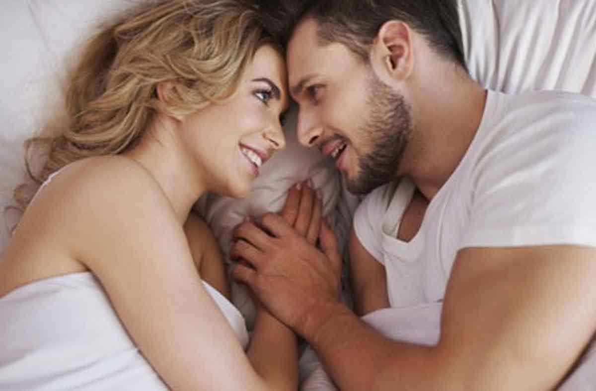 4 Perilaku yang Bisa Tunjukkan Kepedulian pada Pasangan saat Bercinta