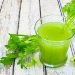 7 Manfaat Kecantikan Rutin Konsumsi Seledri, No 3 Bikin Awet Muda