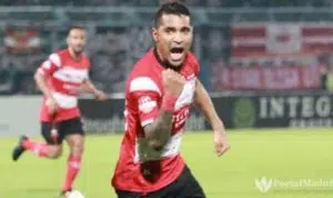 Andik Vermansyah Out,  Pertahankan Alberto Goncalves