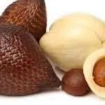 Sering Konsumsi Buah Salak? Ini 7 Manfaat Sehatnya