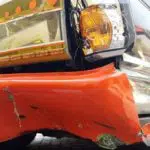 Bus Mini Hantam Pengemudi Motor di Jalan Nasional Sumenep-Pamekasan