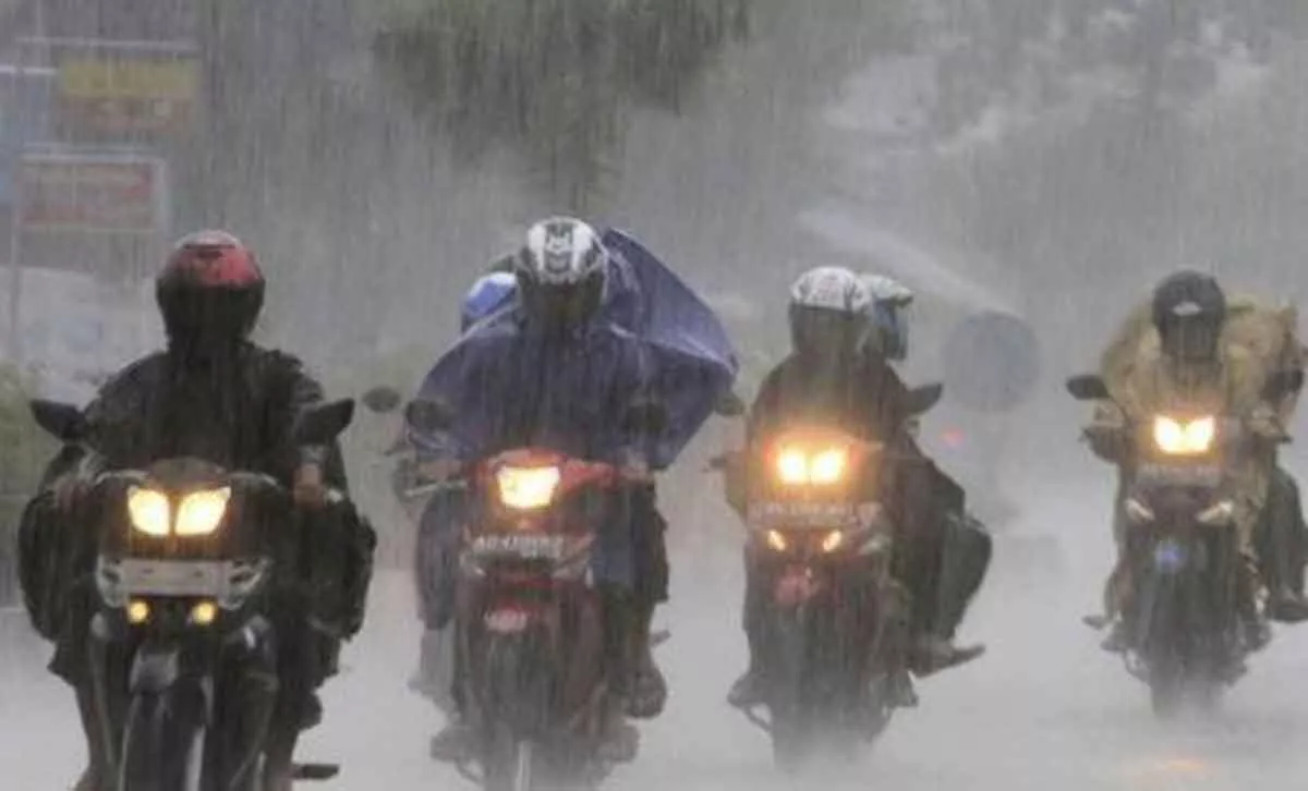 Cara Jitu Atasi Rantai Motor Bising Saat Musim Hujan