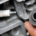 Cara Jitu Cegah Air Masuk ke Busi Saat Musim Hujan