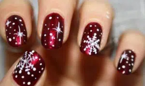 Tampil Beda di Momen Tahun Baru 2020 dengan 5 Desain Nail Art