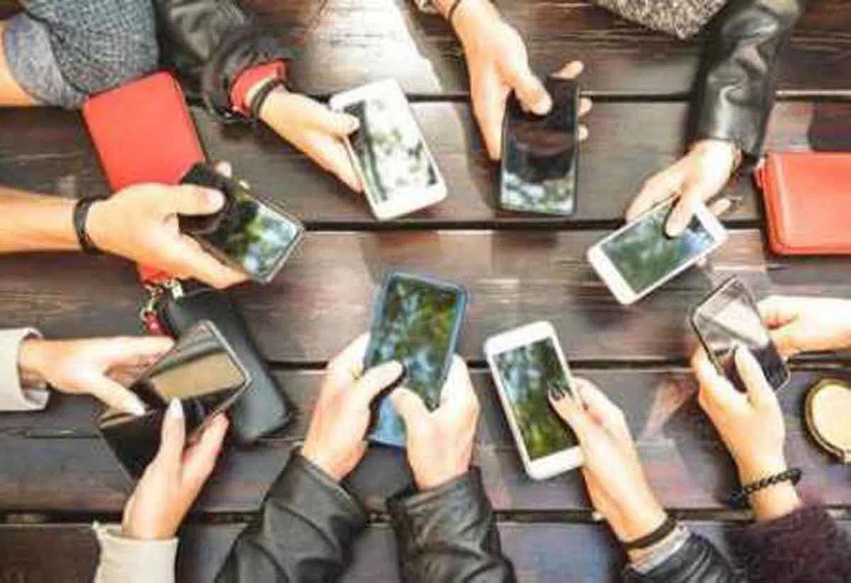 5 Alasan Penting untuk Lakukan Detoks Smartphone