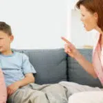 Orang Tua, Jangan Lakukan 7 Kesalahan Ini Untuk Disiplinkan Anak