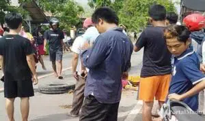 Perbaiki Terpal di Atas Truk, Kernet Diseruduk Truk dan Meninggal di Tempat