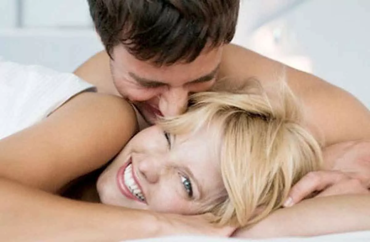 Lakukan 6 Teknik Foreplay Ini Ketika Istri Malas Bercinta