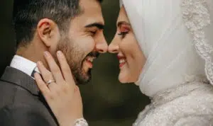 Manfaat Luar Biasa Hubungan Intim Suami Istri Menurut Islam