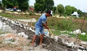 Pemilik Lahan Hancurkan Pembangunan Pasar Tradisional Batuan, Sumenep