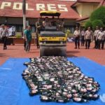 Ratusan Botol Miras Hasil Operasi Cipta Kondisi Aman Semeru 2019 Dimusnahkan