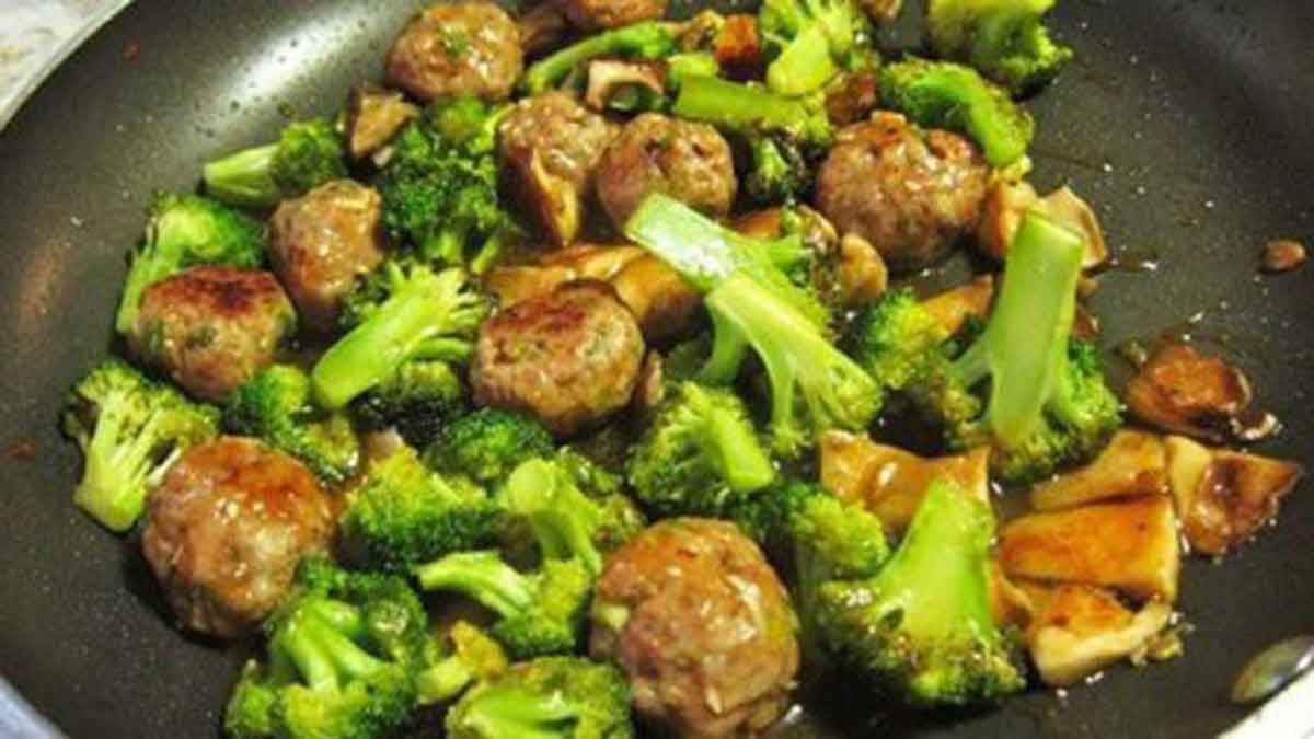 Resep Tumis Brokoli  Bakso yang Maknyus PortalMadura com
