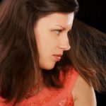Serum bisa Mengatasi Rambut Kusut? Cek Disini