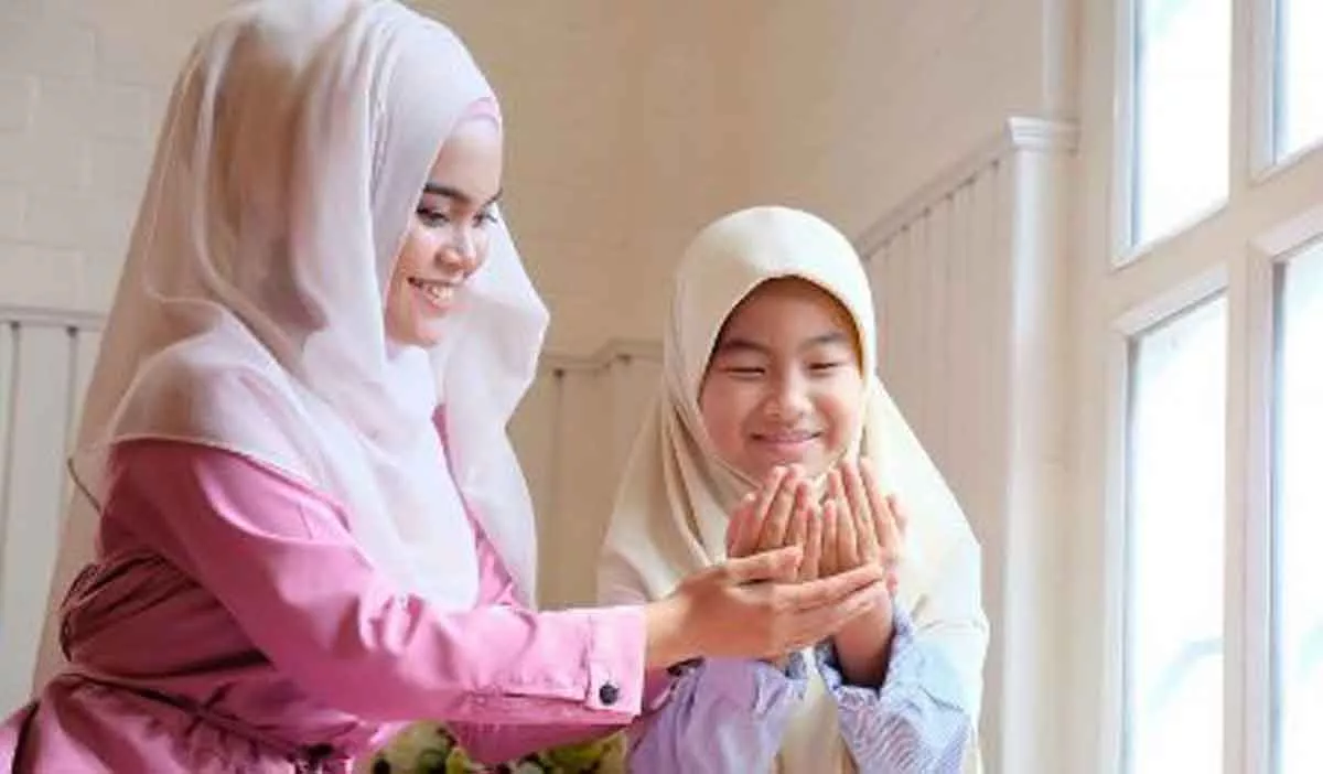 5 Adab Orang Tua pada Anaknya Menurut Imam Al-Ghazali