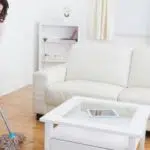 5 Cara Bersihkan Rumah Setelah Banjir, Perhatikan!