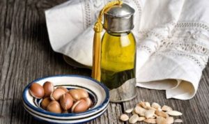 5 Manfaat Minyak Argan Bagi Rambut