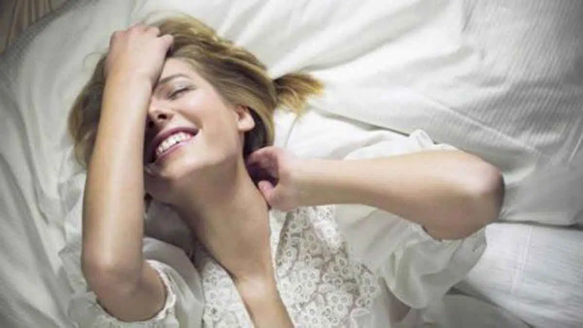5 Tanda Orgasme Palsu Pada Wanita, Jangan Terjebak!