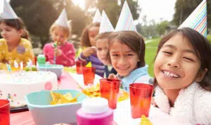5 Cara Cerdas Cegah Anak Hilang di Keramaian