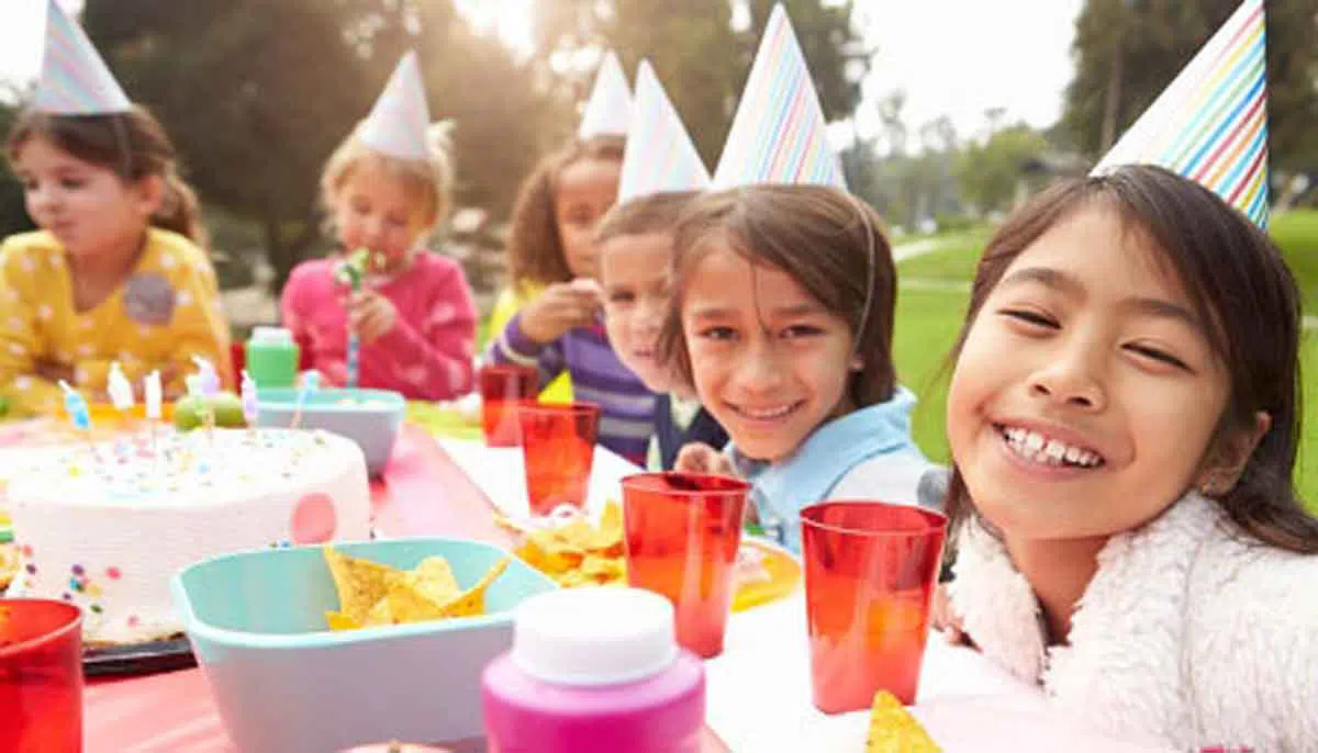 5 Cara Cerdas Cegah Anak Hilang di Keramaian