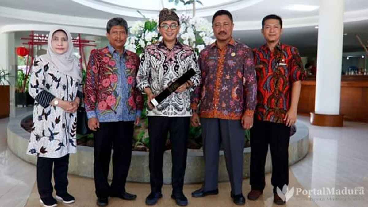Bupati Pamekasan Terima SAKIP dengan Nilai B, Baddrut Tamam : Alhamdulillah