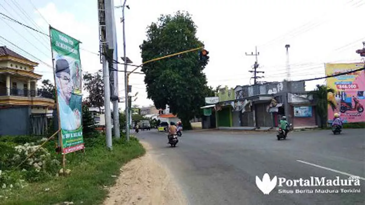 Berserakan Baliho Bacabup, Ini Kata Bawaslu Sumenep
