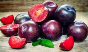 Ini Manfaat dan Efek Samping Buah Plum