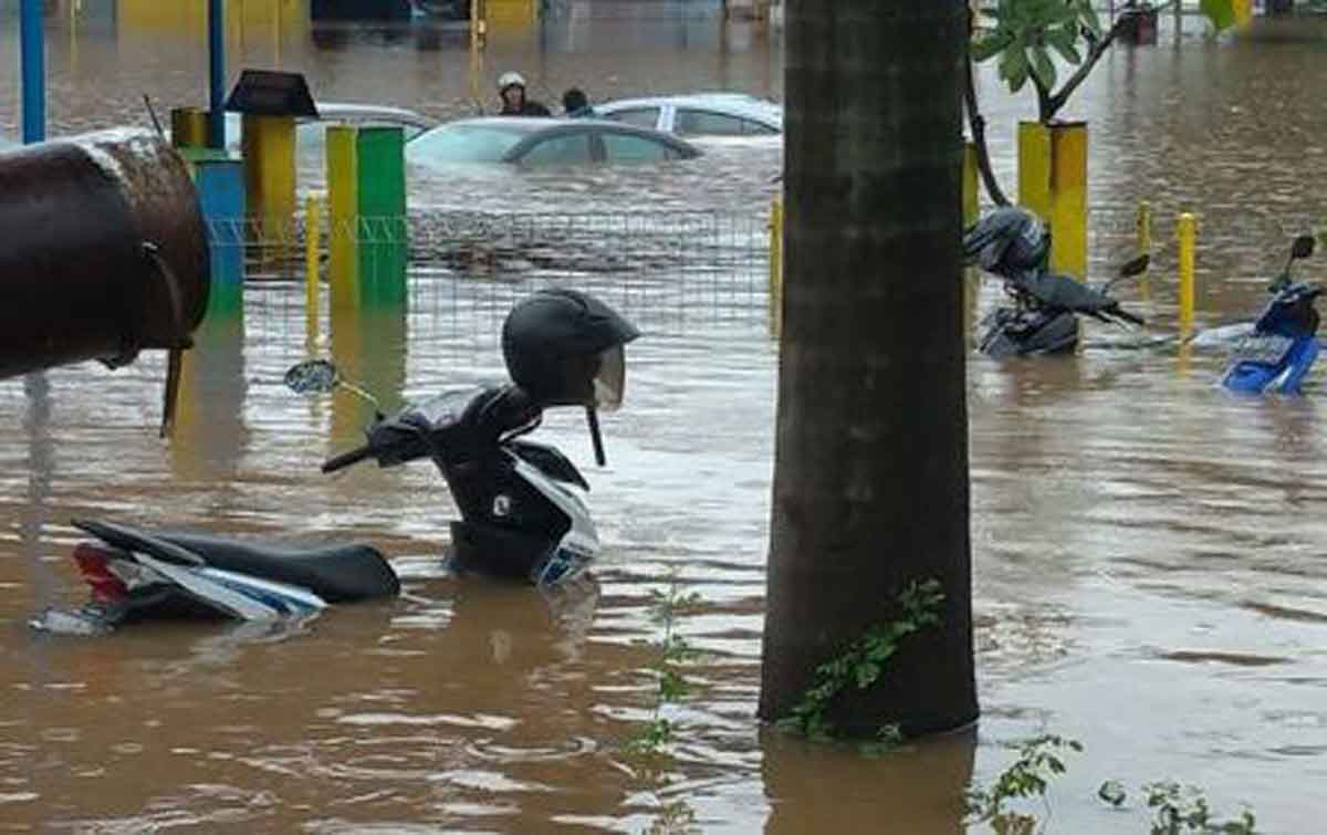Cek 4 Komponen Ini Setelah Motor Terendam Banjir
