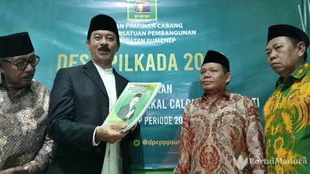 Fattah Jasin Serahkan Formulir Pendaftaran Bacabup di PPP