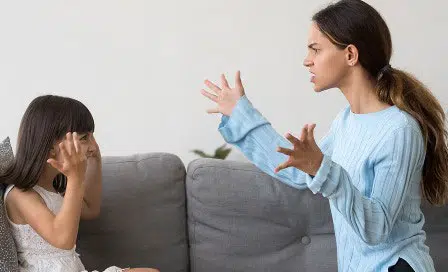 Ini Dia Cara Ajari Anak Redakan Amarah Pakai Kedua Tangannya