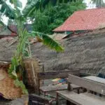 Cuaca Ekstrem, SDI Darul Ubudiyah Ambruk dan RS Apung Terdampar di Kepulauan Sumenep