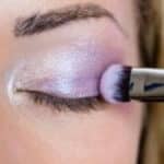 5 Jenis dan Fungsi Kuas untuk Makeup Mata