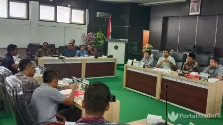Mundur Sebagai Pengelola Stadion Gelora Madura Ratu Pamelingan