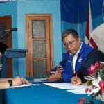 Malik Serahkan Formulir Bacabup ke Partai Demokrat Sumenep