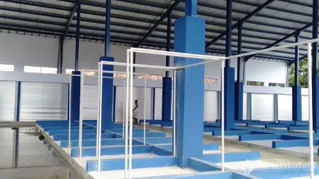 Pancuran Kios Dibongkar, Pasar Sentol Sampang Tergenang Air