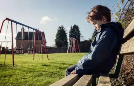 Perhatikan! Ini Dia 5 Tanda Anak Kesepian