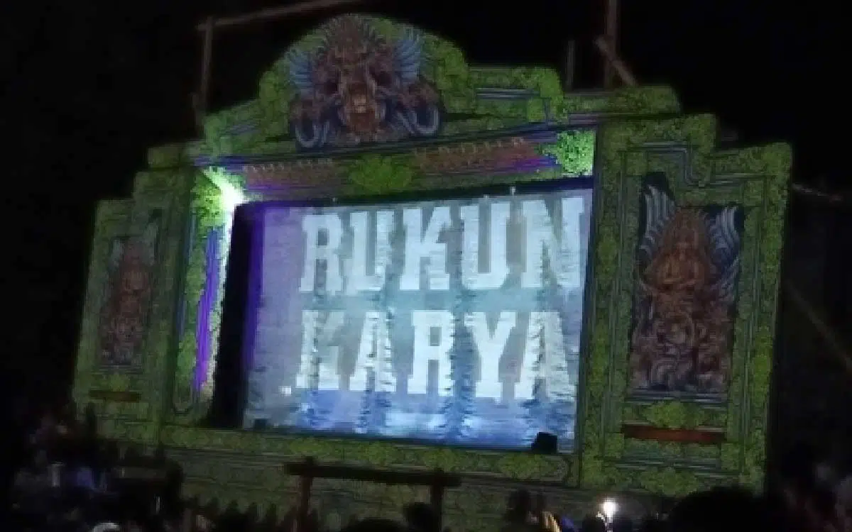 Launching Pilbup 2020, KPU Sumenep Perkenalkan Maskot Lewat Ludruk