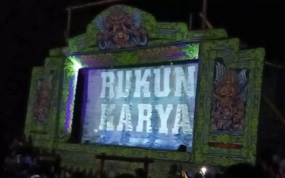 Launching Pilbup 2020, KPU Sumenep Perkenalkan Maskot Lewat Ludruk