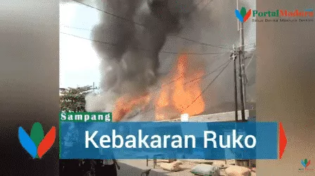 Delapan Ruko Hangus Terbakar di Sampang