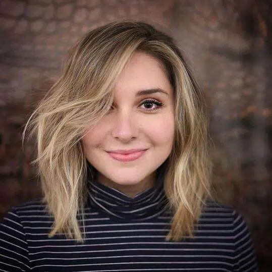 model rambut Medium Short Hair
