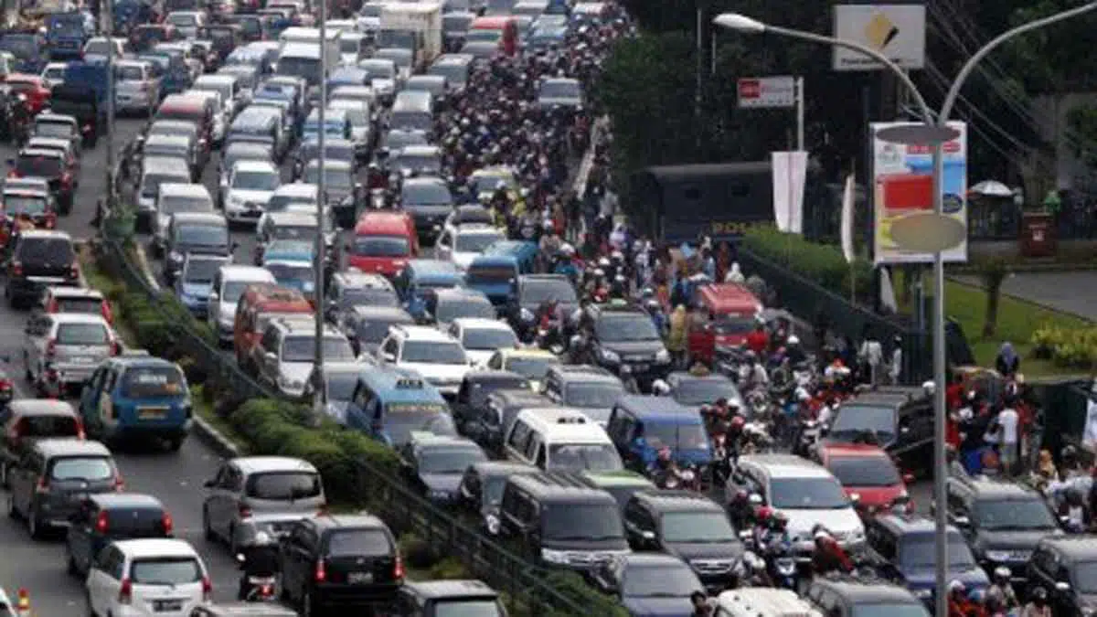 4 Cara Jitu Agar Tak Terjebak Macet
