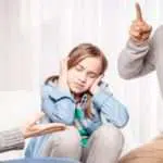 Awas! 4 Efek Negatif bila Orang Tua Mengumpat pada Anak