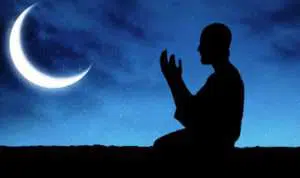 Amalkan Doa Mohon Ampunan Ini Tiap Selesai Salat