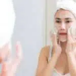 Benarkah Sering Ganti Sabun Pembersih Wajah Bikin Iritasi dan Jerawatan?