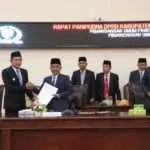 Paripurna Raperda, DPRD Sampang Tetapkan Pansus I dan II
