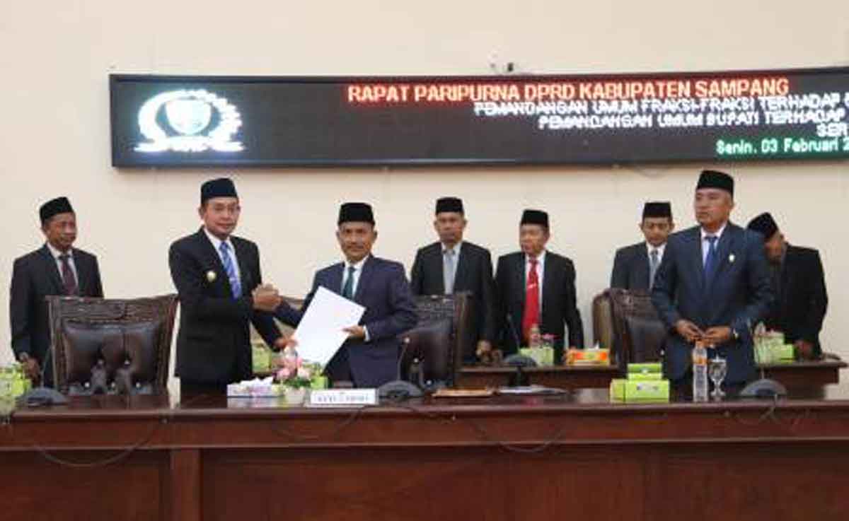 Paripurna Raperda, DPRD Sampang Tetapkan Pansus I dan II