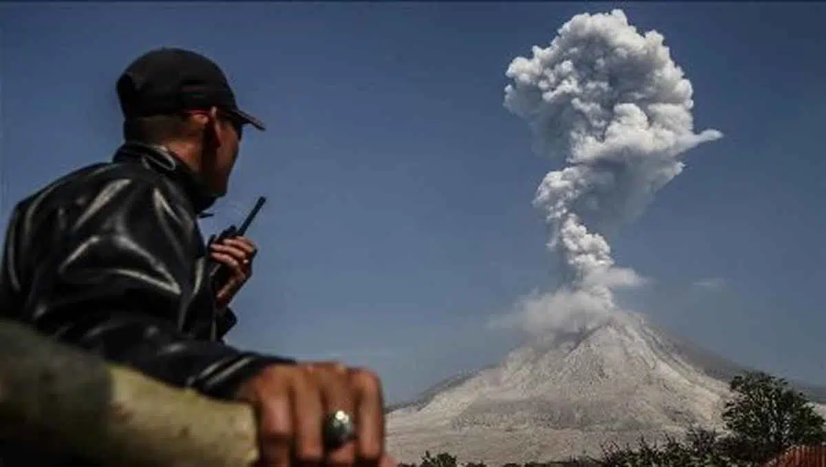 Gunung Merapi Erupsi, Tinggi Kolom Abu Capai 2.000 Meter