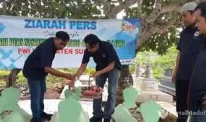 HPN 2020, PWI Sumenep Ziarah ke Kuburan Senior