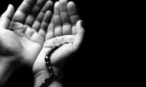 Inilah 6 Waktu Mustajab Berdoa Menurut Ibnu Qayyim Al Jauziah