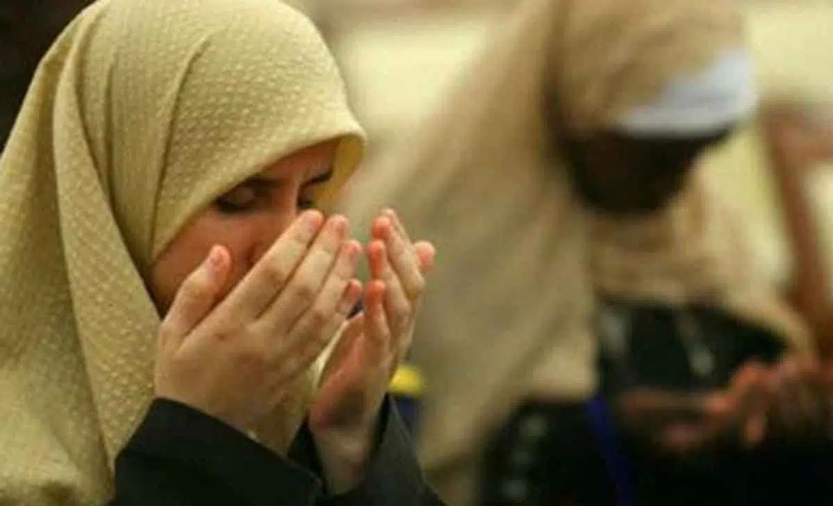 Khasiat Berdoa dengan Sungguh-sungguh Menurut Hadis